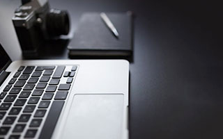 提前欢迎拉什福德？亚马尔穿曼联球衣照曝光，曾称想在梦剧场踢球